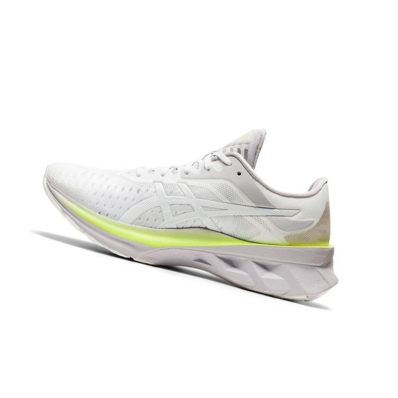 Chaussure Running Asics NOVABLAST Femme Blanche | VGDS01796